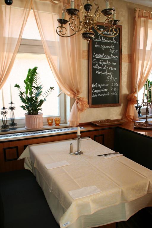 Restaurant Orakel Hotel Oberstenfeld Exterior photo
